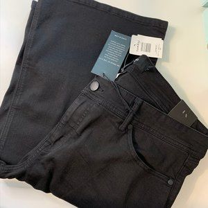 BNWT - Torrid Slim Boot Cut Stretchy Jeans